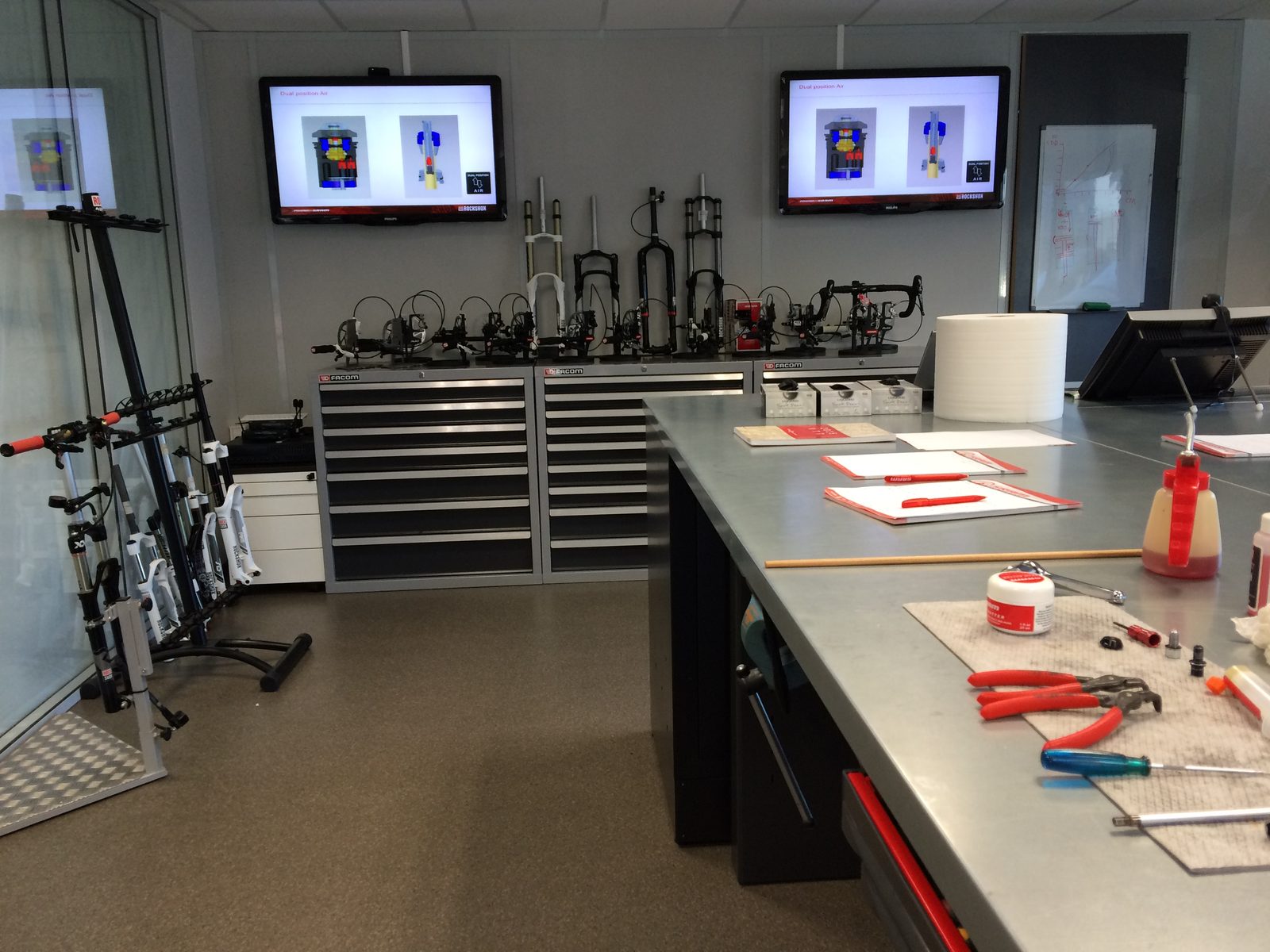 SRAM ATELIER IMG_3095