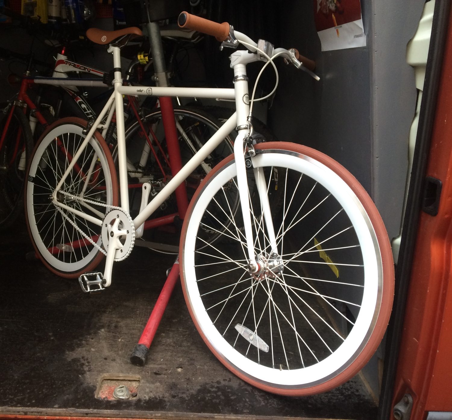 VELO NEUF